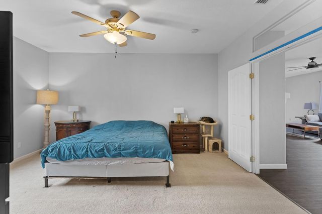 320 Arnold Gamble Cir, Sacramento, CA 95835