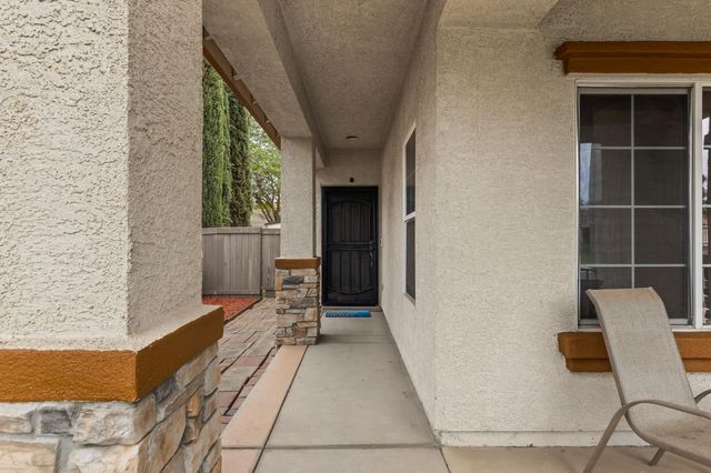 320 Arnold Gamble Cir, Sacramento, CA 95835