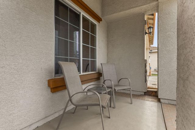 320 Arnold Gamble Cir, Sacramento, CA 95835