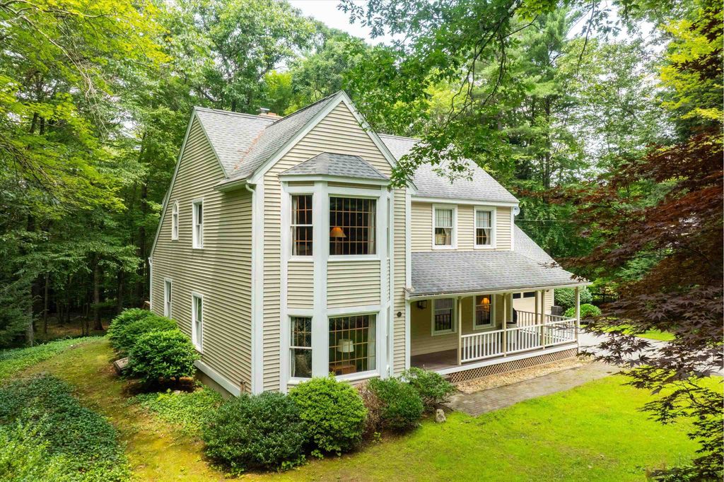 60 Woodland Road, Vernon, VT 05354