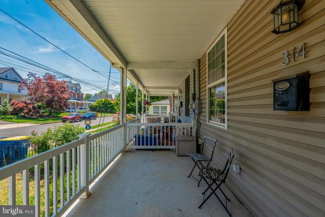 314 W MONTGOMERY AVE, North Wales, PA 19454