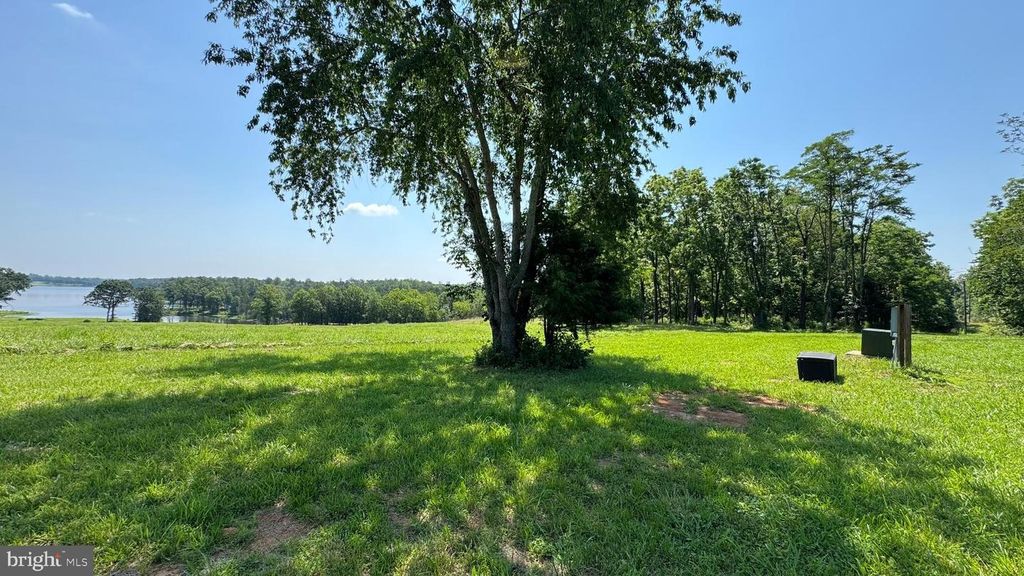 8801 BUCKLAND MILL RD, Gainesville, VA 20155
