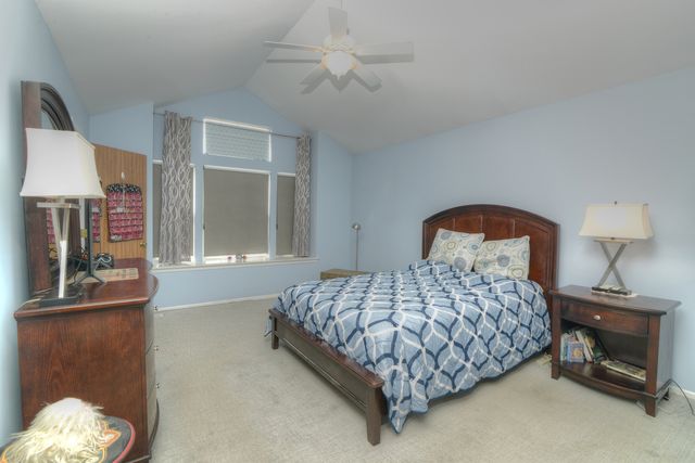 1633 Penny Lane, Crystal Lake, IL 60014