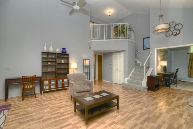 1633 Penny Lane, Crystal Lake, IL 60014
