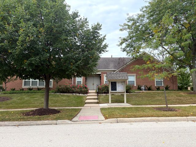 1633 Penny Lane, Crystal Lake, IL 60014