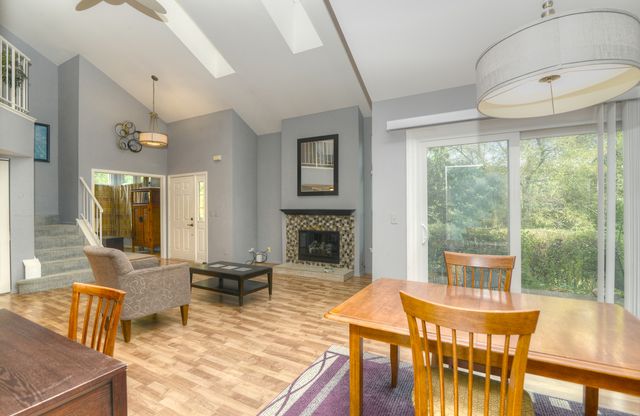 1633 Penny Lane, Crystal Lake, IL 60014