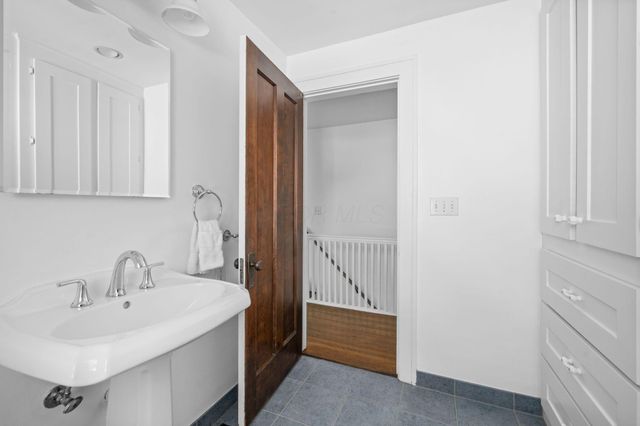 179 N Cassingham Road, Columbus, OH 43209