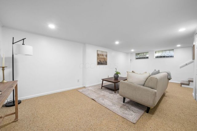 179 N Cassingham Road, Columbus, OH 43209
