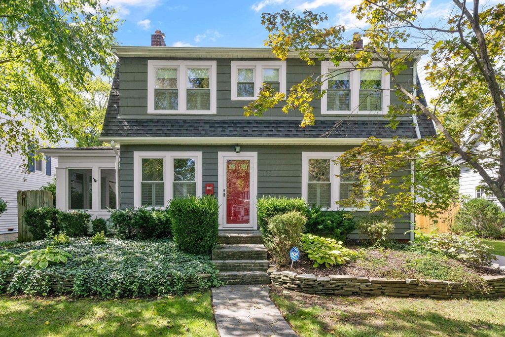 179 N Cassingham Road, Columbus, OH 43209