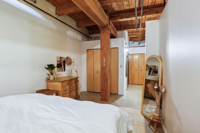 127 5th Street NE G04, Minneapolis, MN 55413