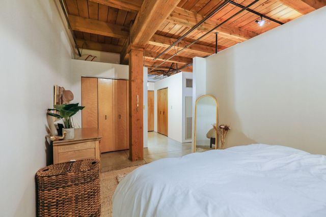 127 5th Street NE G04, Minneapolis, MN 55413