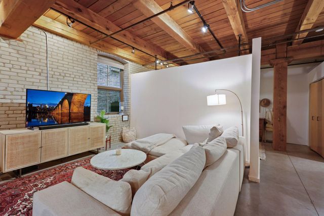 127 5th Street NE G04, Minneapolis, MN 55413