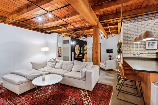 127 5th Street NE G04, Minneapolis, MN 55413