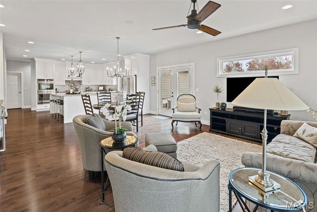 4715 Richland Woods Court, Alton, IL 62002