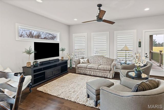 4715 Richland Woods Court, Alton, IL 62002