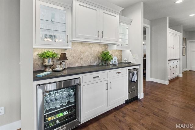 4715 Richland Woods Court, Alton, IL 62002