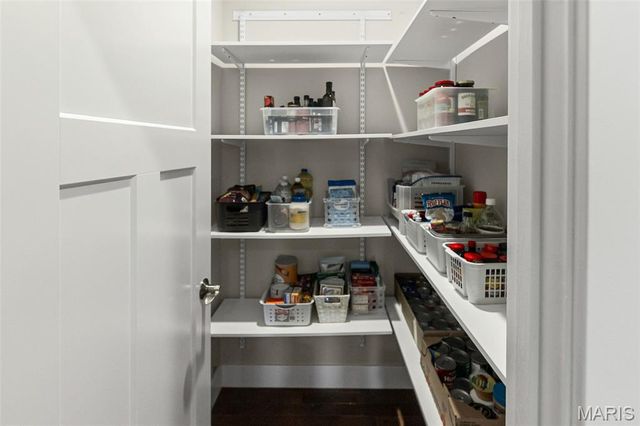 4715 Richland Woods Court, Alton, IL 62002