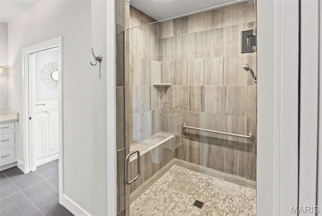 4715 Richland Woods Court, Alton, IL 62002