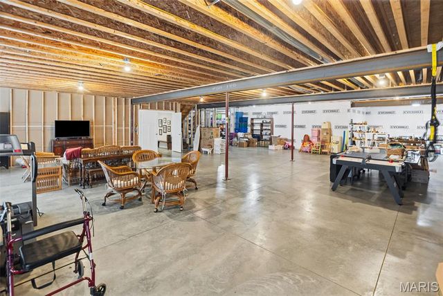 4715 Richland Woods Court, Alton, IL 62002