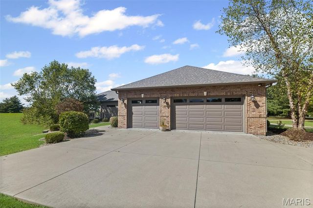 4715 Richland Woods Court, Alton, IL 62002