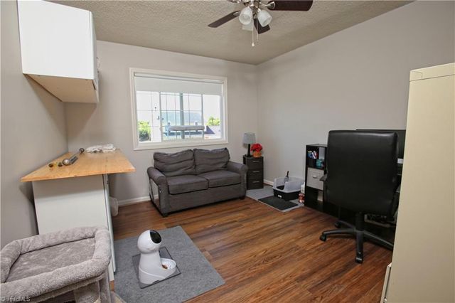 816 Eagle Point Drive, Kernersville, NC 27284