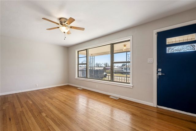 805 W Norwood Street, Rogers, AR 72756