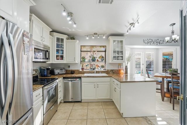 7429 Radville Drive, Las Vegas, NV 89129