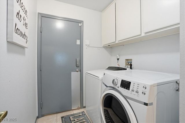 7429 Radville Drive, Las Vegas, NV 89129