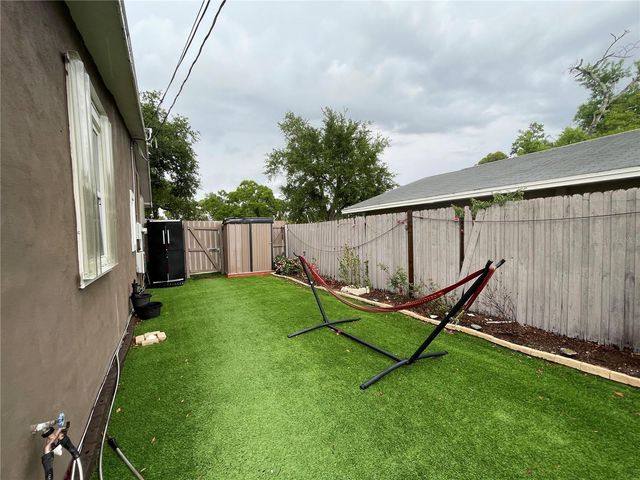 8002 48TH AVENUE N, St Petersburg, FL 33709