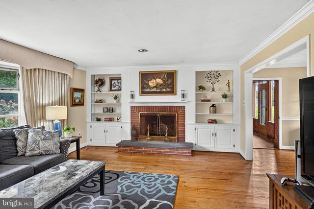 1591 MIDDLETOWN RD, Gradyville, PA 19039