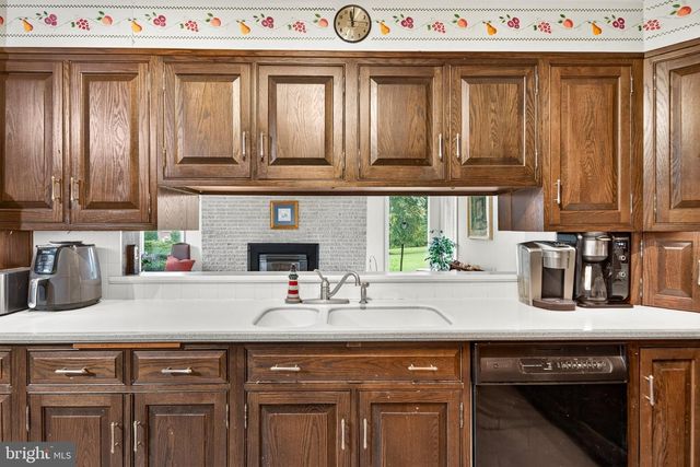 1591 MIDDLETOWN RD, Gradyville, PA 19039