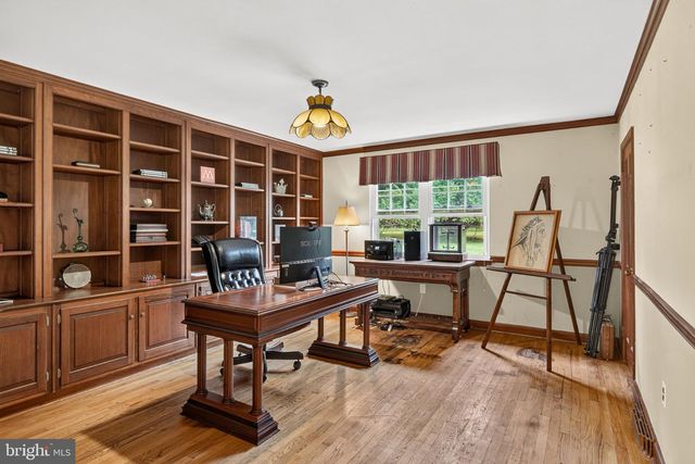 1591 MIDDLETOWN RD, Gradyville, PA 19039