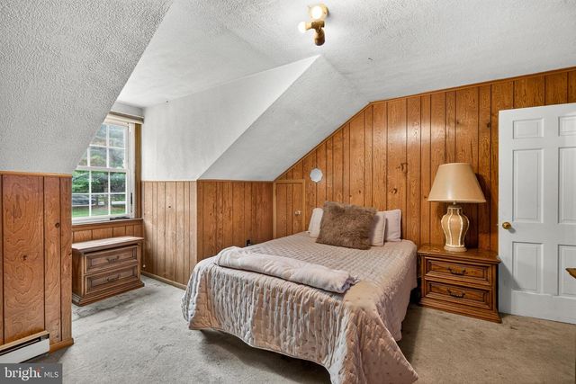 1591 MIDDLETOWN RD, Gradyville, PA 19039