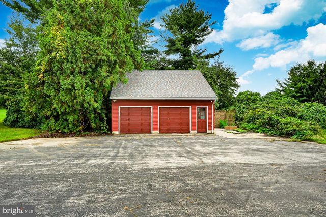 1591 MIDDLETOWN RD, Gradyville, PA 19039