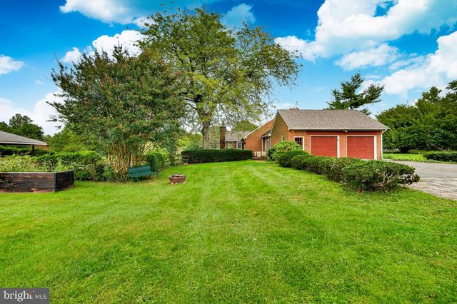 1591 MIDDLETOWN RD, Gradyville, PA 19039