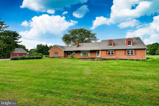1591 MIDDLETOWN RD, Gradyville, PA 19039