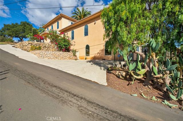 20227 Ash Lane, Escondido, CA 92029