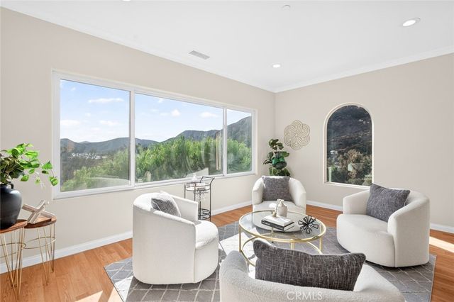 20227 Ash Lane, Escondido, CA 92029