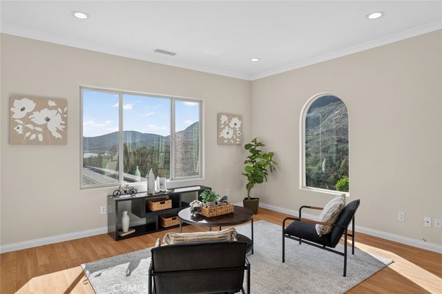 20227 Ash Lane, Escondido, CA 92029