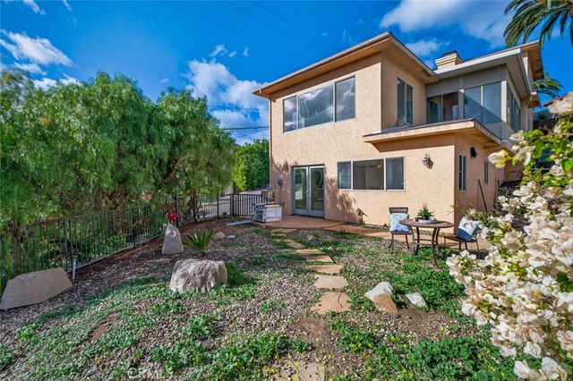 20227 Ash Lane, Escondido, CA 92029