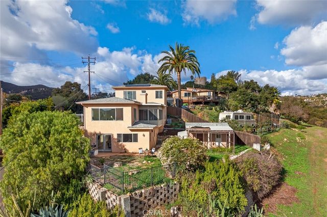 20227 Ash Lane, Escondido, CA 92029