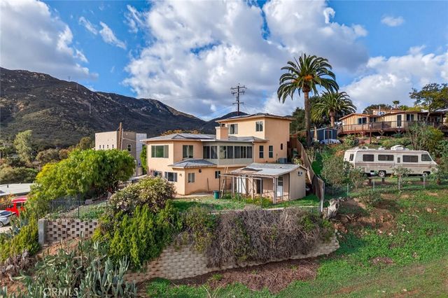 20227 Ash Lane, Escondido, CA 92029