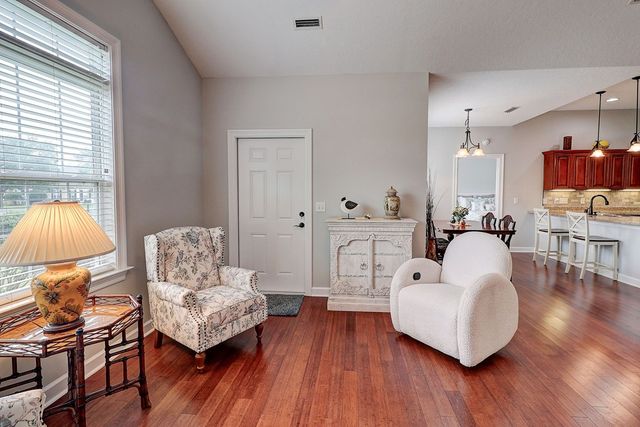 310-1 Hidden Creek Landing, Dothan, AL 36301