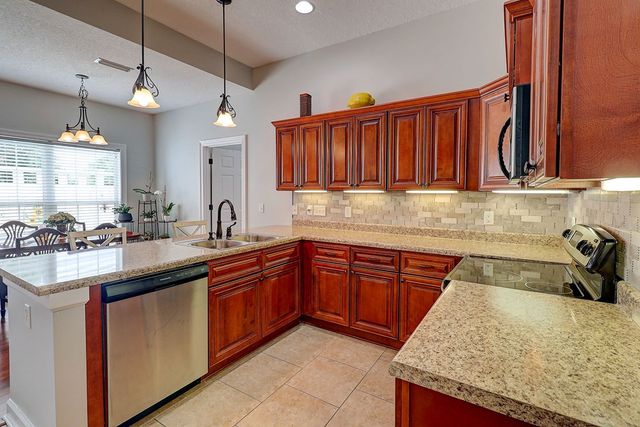 310-1 Hidden Creek Landing, Dothan, AL 36301