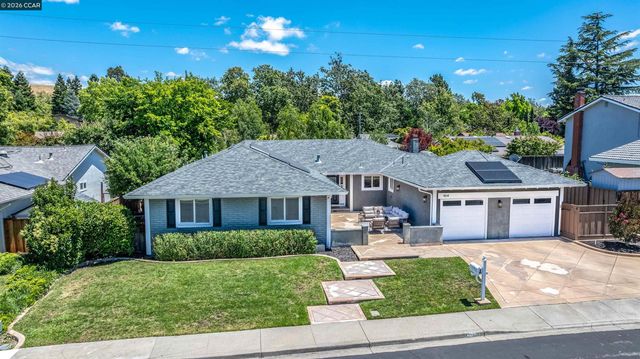 464 Saint Francis Dr, Danville, CA 94526