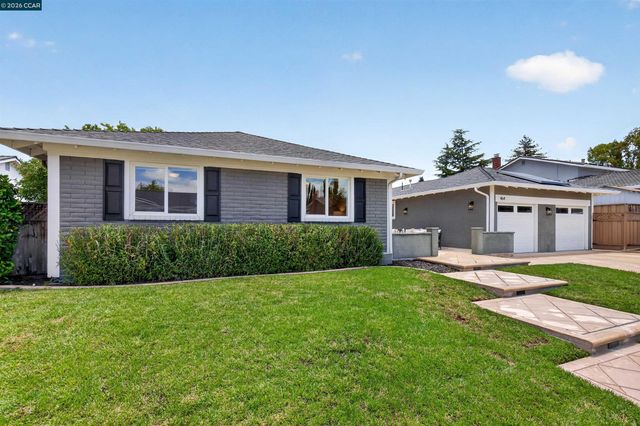 464 Saint Francis Dr, Danville, CA 94526