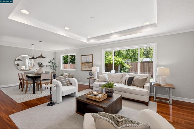 464 Saint Francis Dr, Danville, CA 94526