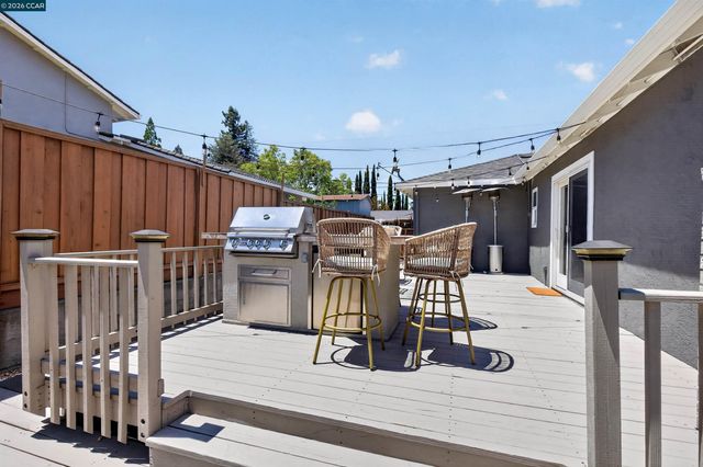 464 Saint Francis Dr, Danville, CA 94526