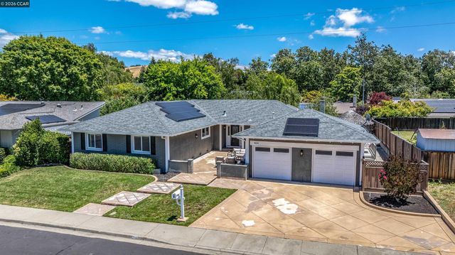 464 Saint Francis Dr, Danville, CA 94526