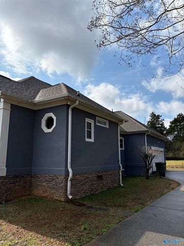 208 Wimberly Drive, Scottsboro, AL 35769